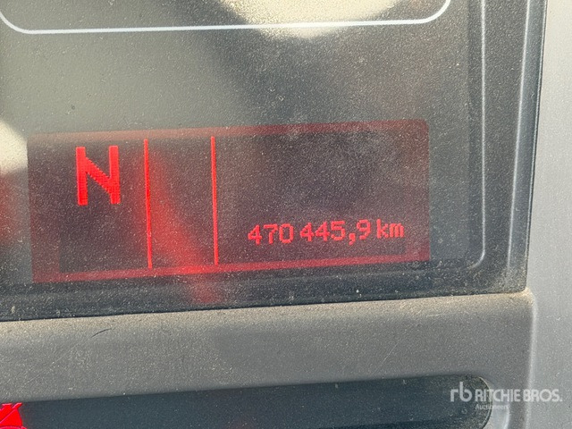 2013 Renault Premium 4x2 Tracteur Routier S/A Sleeper Truck Tractor - Tracteur routier: photos 2 2013 Renault Premium 4x2 Tracteur Routier S/A Sleeper Truck Tractor - Tracteur routier: photos 2