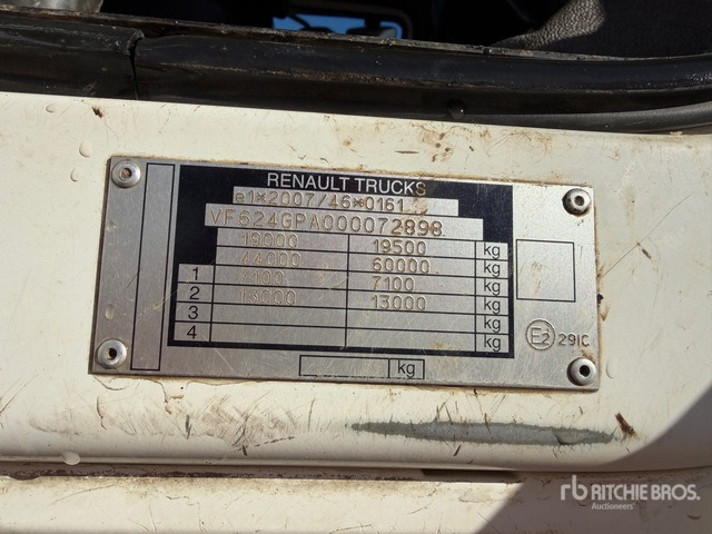 2013 Renault Premium 4x2 Tracteur Routier S/A Sleeper Truck Tractor - Tracteur routier: photos 1 2013 Renault Premium 4x2 Tracteur Routier S/A Sleeper Truck Tractor - Tracteur routier: photos 1