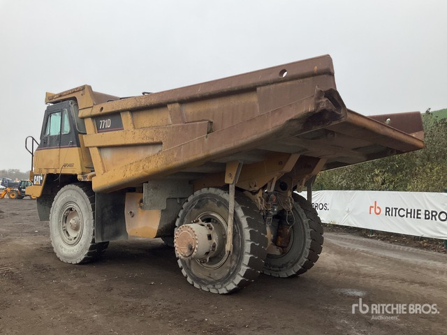 1999 Cat 771D Haul Truck - Tombereau rigide: photos 5 1999 Cat 771D Haul Truck - Tombereau rigide: photos 5