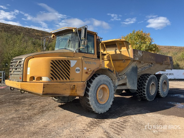 2004 Volvo A25D 6x6. Articulated Dump Truck - Tombereau articulé: photos 1 2004 Volvo A25D 6x6. Articulated Dump Truck - Tombereau articulé: photos 1