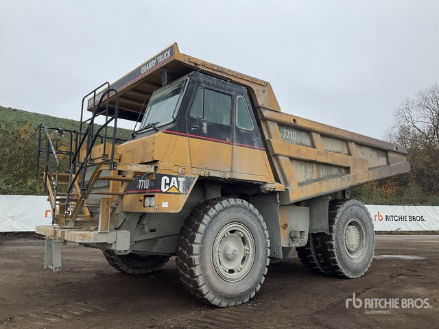 2005 Cat 771D Haul Truck - Tombereau rigide: photos 1 2005 Cat 771D Haul Truck - Tombereau rigide: photos 1