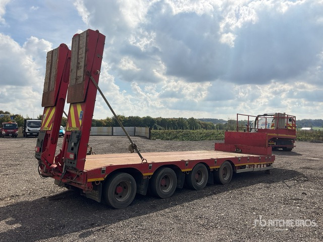 2007 King MTSE69-4-17-5-235 Quad/A Extendable Step Deck Trailer - Semi-remorque surbaissé: photos 4 2007 King MTSE69-4-17-5-235 Quad/A Extendable Step Deck Trailer - Semi-remorque surbaissé: photos 4
