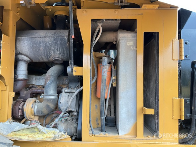 2010 Cat 930H 2010 Cat 930H Wheel Loader Wheel Loader - Chargeuse sur pneus: photos 5 2010 Cat 930H 2010 Cat 930H Wheel Loader Wheel Loader - Chargeuse sur pneus: photos 5