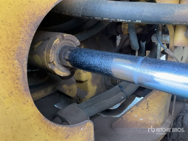 Chargeuse sur pneus 2010 Cat 966H (Inoperable) Wheel Loader: photos 6