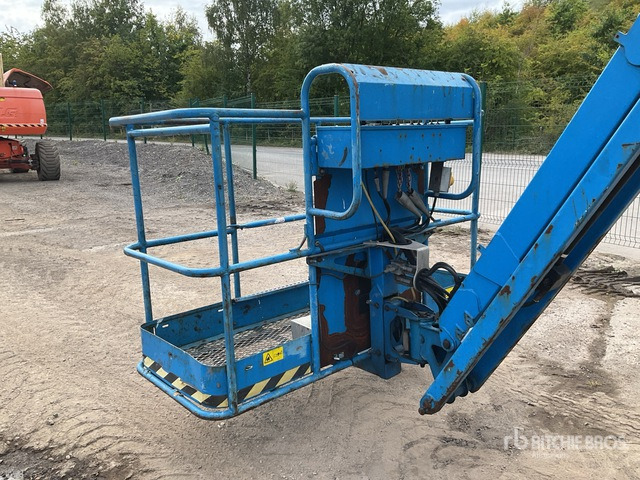 2011 Genie Z45/25J 2WD Hybrid Articulating Boom Lift - Nacelle articulée: photos 4 2011 Genie Z45/25J 2WD Hybrid Articulating Boom Lift - Nacelle articulée: photos 4