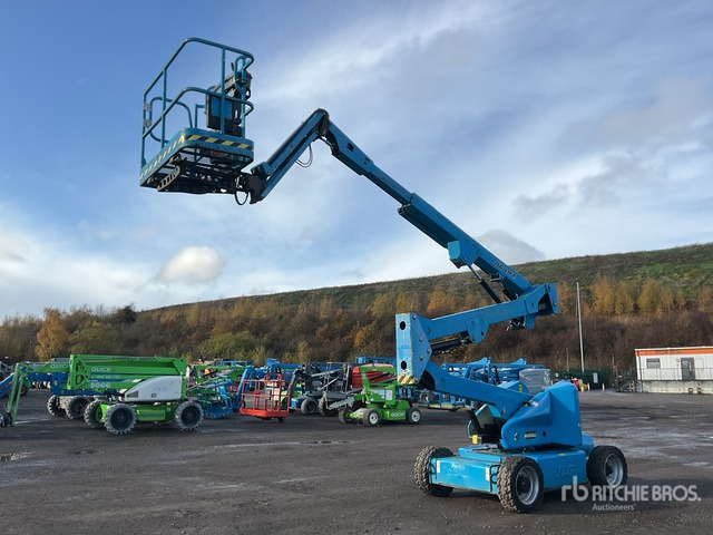 2012 JLG M450AJ 2WD Hybrid Articulating Boom Lift - Nacelle articulée: photos 1 2012 JLG M450AJ 2WD Hybrid Articulating Boom Lift - Nacelle articulée: photos 1