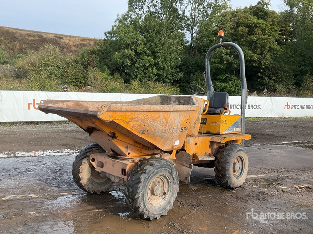 2012 Thwaites MACH573 3 ton 4x4 Swivel Dumper - Mini tombereau: photos 2 2012 Thwaites MACH573 3 ton 4x4 Swivel Dumper - Mini tombereau: photos 2