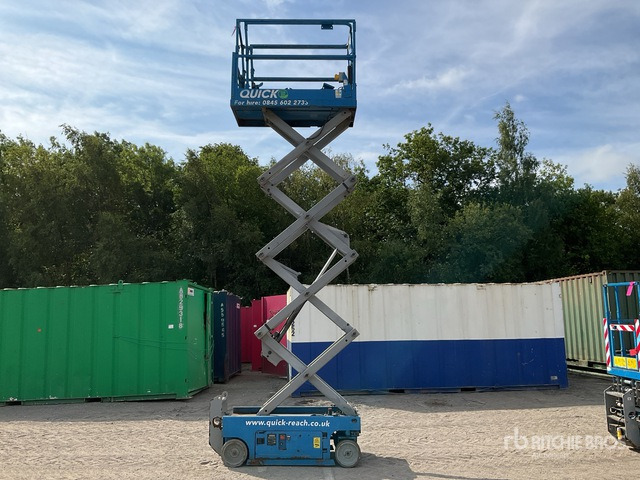 2015 Genie GS1932 Electric Scissor Lift - Nacelle ciseaux: photos 2 2015 Genie GS1932 Electric Scissor Lift - Nacelle ciseaux: photos 2