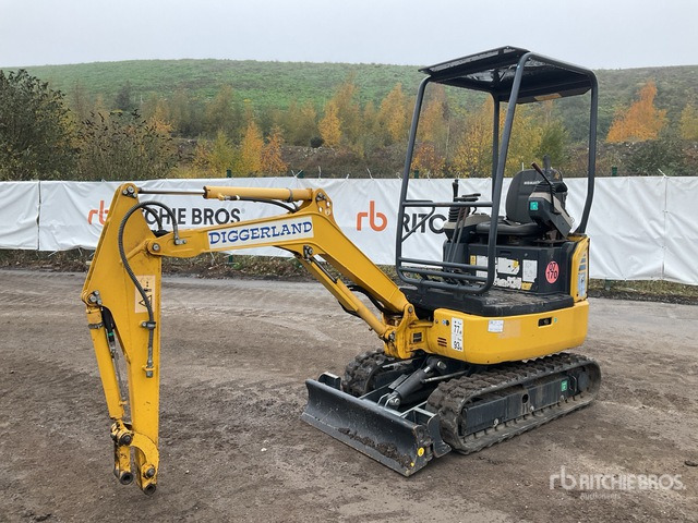 2016 Komatsu PC14-R3S Mini Excavator: <6.6t - Mini pelle: photos 1 2016 Komatsu PC14-R3S Mini Excavator: <6.6t - Mini pelle: photos 1