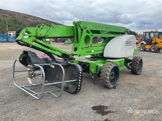 2016 Nifty HR21 4WD Hybrid (Inoperable) Articulating Boom Lift - Nacelle articulée: photos 1 2016 Nifty HR21 4WD Hybrid (Inoperable) Articulating Boom Lift - Nacelle articulée: photos 1