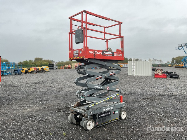 2018 Skyjack SJ 3219 2018 Skyjack SJ3219 Scissor Lift Scissor Lift - Nacelle ciseaux: photos 4 2018 Skyjack SJ 3219 2018 Skyjack SJ3219 Scissor Lift Scissor Lift - Nacelle ciseaux: photos 4