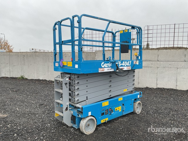 2019 Genie GS-4047 2019 Genie GS4047 Scissor Lift Scissor Lift - Nacelle ciseaux: photos 2 2019 Genie GS-4047 2019 Genie GS4047 Scissor Lift Scissor Lift - Nacelle ciseaux: photos 2