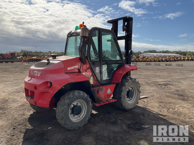 2020 Manitou M30-4 3 ton 4x4 Rough Terrain Forklift - Chariot tout terrain: photos 3 2020 Manitou M30-4 3 ton 4x4 Rough Terrain Forklift - Chariot tout terrain: photos 3