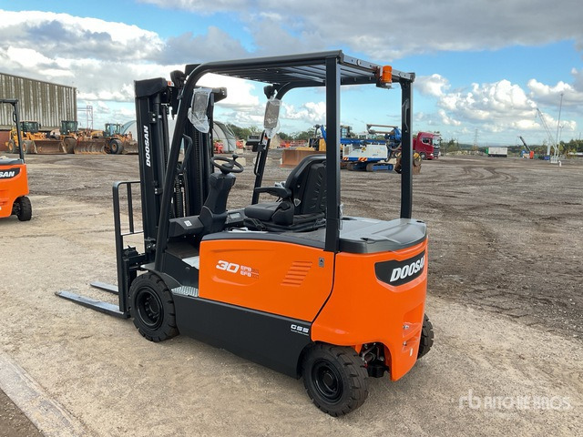 2023 Doosan B30X-7 PLUS 3000 kg (Unused) Electric Forklift - Chariot élévateur électrique: photos 4 2023 Doosan B30X-7 PLUS 3000 kg (Unused) Electric Forklift - Chariot élévateur électrique: photos 4