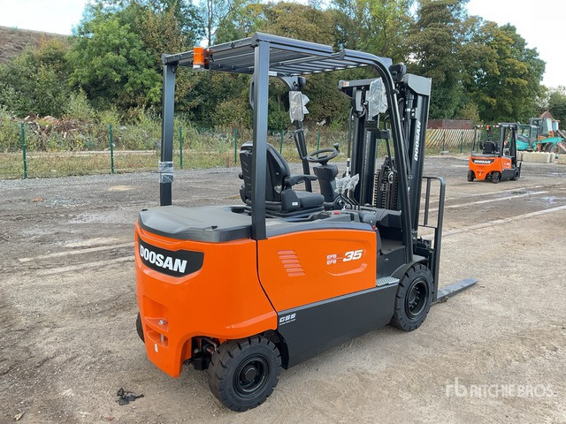 2023 Doosan B35X-7 PLUS 3500 kg (Unused) Electric Forklift - Chariot élévateur électrique: photos 4 2023 Doosan B35X-7 PLUS 3500 kg (Unused) Electric Forklift - Chariot élévateur électrique: photos 4