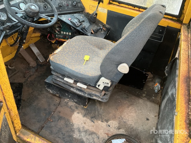 Volvo A25 Articulated Dump Truck - Tombereau articulé: photos 4 Volvo A25 Articulated Dump Truck - Tombereau articulé: photos 4