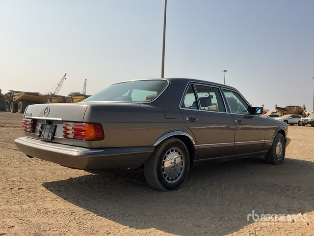 1989 Mercedes-Benz 560SEL Classic Car - Voiture: photos 3 1989 Mercedes-Benz 560SEL Classic Car - Voiture: photos 3