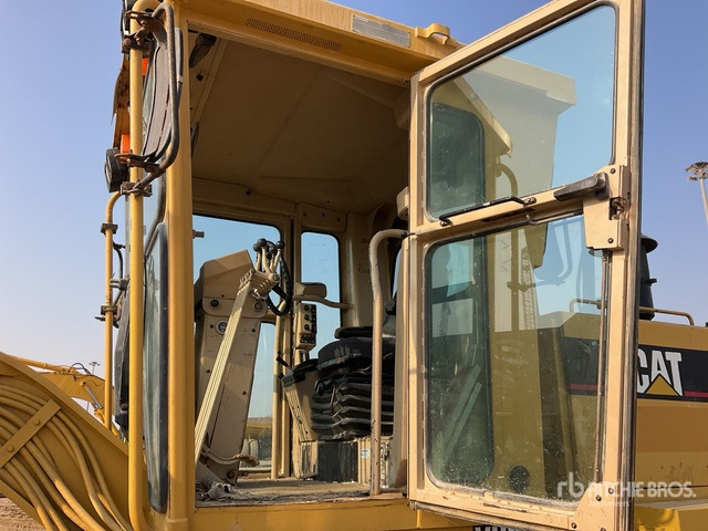 2001 Cat 140H Motor Grader - Niveleuse: photos 5 2001 Cat 140H Motor Grader - Niveleuse: photos 5