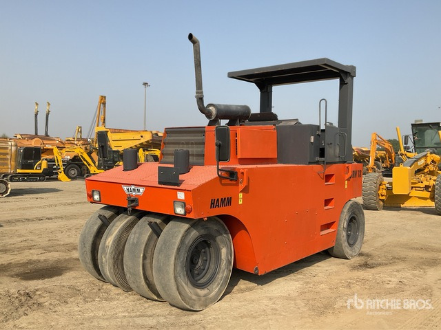 2003 Hamm GRW18 8 Wheel Pneumatic Roller - Compacteur à pneus: photos 2 2003 Hamm GRW18 8 Wheel Pneumatic Roller - Compacteur à pneus: photos 2