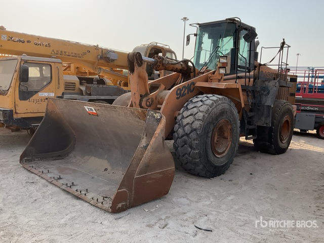 2005 Case 921C (Inoperable) Wheel Loader - Chargeuse sur pneus: photos 1 2005 Case 921C (Inoperable) Wheel Loader - Chargeuse sur pneus: photos 1
