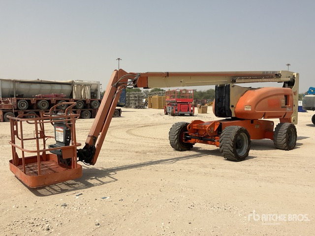 2005 JLG 800AJ 4WD Diesel Articulating Boom Lift - Nacelle articulée: photos 1 2005 JLG 800AJ 4WD Diesel Articulating Boom Lift - Nacelle articulée: photos 1