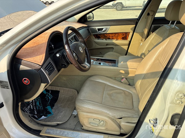 2009 Jaguar XF Automobile - Voiture: photos 5 2009 Jaguar XF Automobile - Voiture: photos 5