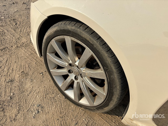 2009 Jaguar XF Automobile - Voiture: photos 4 2009 Jaguar XF Automobile - Voiture: photos 4