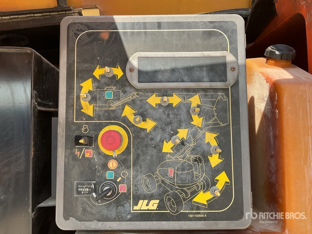 2010 JLG 800AJ 4WD Diesel Articulating Boom Lift - Nacelle articulée: photos 5 2010 JLG 800AJ 4WD Diesel Articulating Boom Lift - Nacelle articulée: photos 5