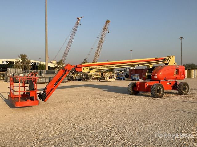 2010 JLG 860SJ 4WD Diesel Telescopic Boom Lift - Nacelle télescopique: photos 2 2010 JLG 860SJ 4WD Diesel Telescopic Boom Lift - Nacelle télescopique: photos 2