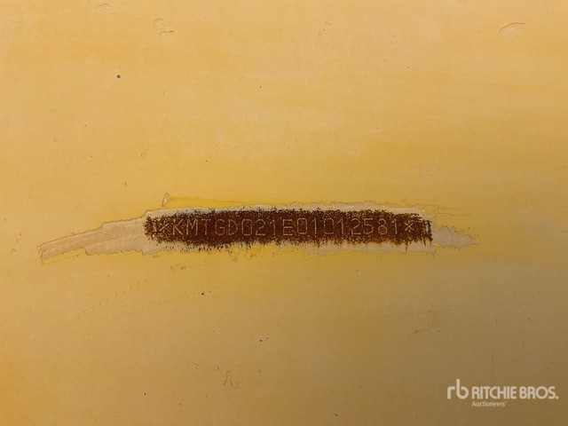 2010 Komatsu GD825A-2 Motor Grader - Niveleuse: photos 2 2010 Komatsu GD825A-2 Motor Grader - Niveleuse: photos 2