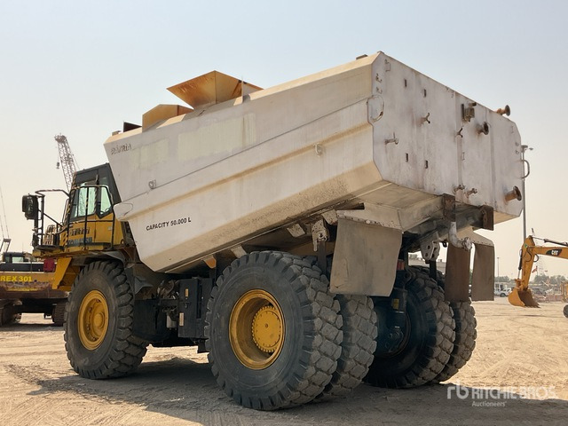 2010 Komatsu HD465-7R 50000 L Water Wagon - Tombereau rigide: photos 3 2010 Komatsu HD465-7R 50000 L Water Wagon - Tombereau rigide: photos 3