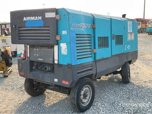 2011 Airman PDS750S Mobile Air Compressor - Compresseur d'air: photos 3 2011 Airman PDS750S Mobile Air Compressor - Compresseur d'air: photos 3