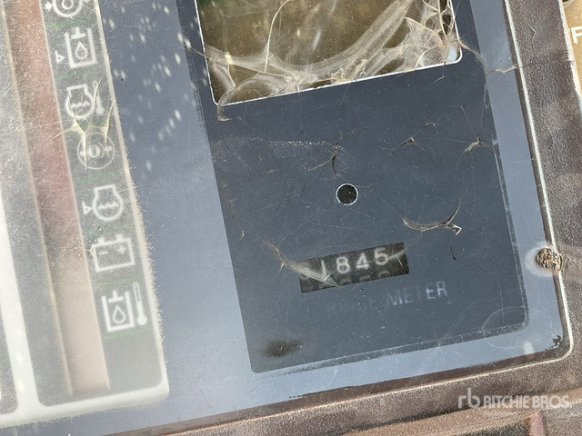 2011 Komatsu GD825A-2 Motor Grader - Niveleuse: photos 3 2011 Komatsu GD825A-2 Motor Grader - Niveleuse: photos 3