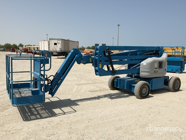 2012 Genie Z-45/25J 2WD Diesel Articulating Boom Lift - Nacelle articulée: photos 1 2012 Genie Z-45/25J 2WD Diesel Articulating Boom Lift - Nacelle articulée: photos 1