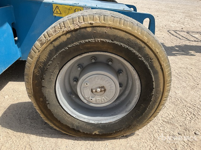 2012 Genie Z-45/25J 2WD Diesel Articulating Boom Lift - Nacelle articulée: photos 5 2012 Genie Z-45/25J 2WD Diesel Articulating Boom Lift - Nacelle articulée: photos 5