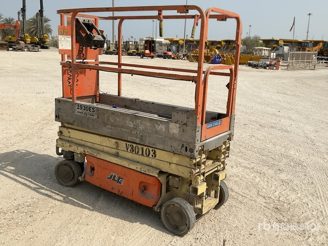 2013 JLG 1930ES Electric Scissor Lift - Nacelle ciseaux: photos 4 2013 JLG 1930ES Electric Scissor Lift - Nacelle ciseaux: photos 4