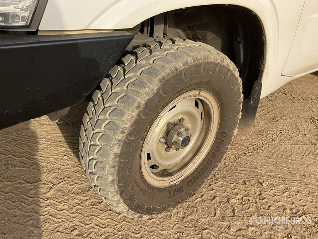 2013 Nissan Patrol GL 4x4 SUV - SUV: photos 5 2013 Nissan Patrol GL 4x4 SUV - SUV: photos 5