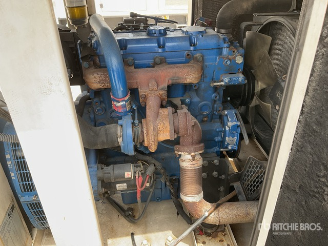 2014 FG Wilson P88 3 100 kVA Skid-Mounted (Inoperable) Generator Set - Groupe électrogène: photos 5 2014 FG Wilson P88 3 100 kVA Skid-Mounted (Inoperable) Generator Set - Groupe électrogène: photos 5
