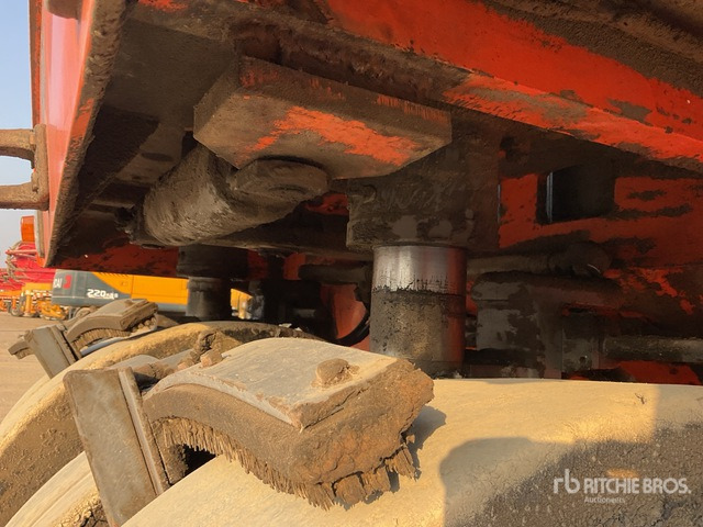 2015 Hamm GRW18 8 Wheel Pneumatic Roller - Compacteur à pneus: photos 5 2015 Hamm GRW18 8 Wheel Pneumatic Roller - Compacteur à pneus: photos 5