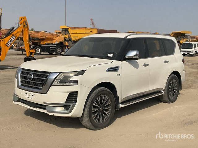 2015 Nissan Patrol Platinum 4x4 SUV - SUV: photos 2 2015 Nissan Patrol Platinum 4x4 SUV - SUV: photos 2