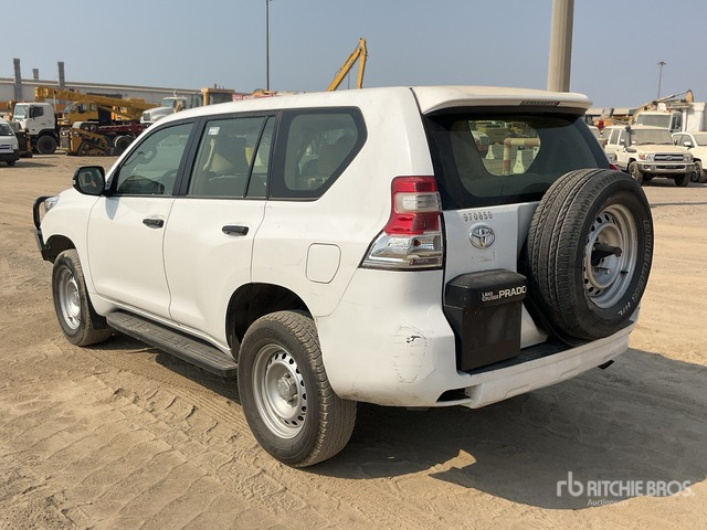 2015 Toyota Prado TX 150L 4x4 SUV - SUV: photos 4 2015 Toyota Prado TX 150L 4x4 SUV - SUV: photos 4