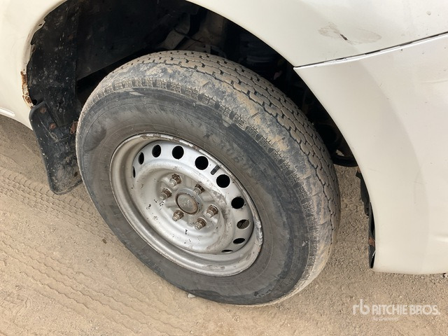 2016 Mitsubishi L200 4x4 Crew Cab Pickup - Pick-up: photos 5 2016 Mitsubishi L200 4x4 Crew Cab Pickup - Pick-up: photos 5