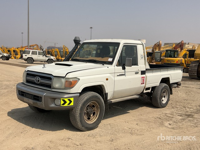 2018 Toyota Land Cruiser 79L 4x4 Pickup - Pick-up: photos 1 2018 Toyota Land Cruiser 79L 4x4 Pickup - Pick-up: photos 1