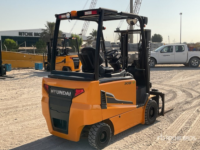 2019 Hyundai 30B-9 3 ton Electric Forklift - Chariot élévateur électrique: photos 3 2019 Hyundai 30B-9 3 ton Electric Forklift - Chariot élévateur électrique: photos 3