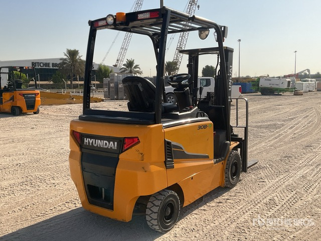2019 Hyundai 30B-9 3 ton Electric Forklift - Chariot élévateur électrique: photos 3 2019 Hyundai 30B-9 3 ton Electric Forklift - Chariot élévateur électrique: photos 3
