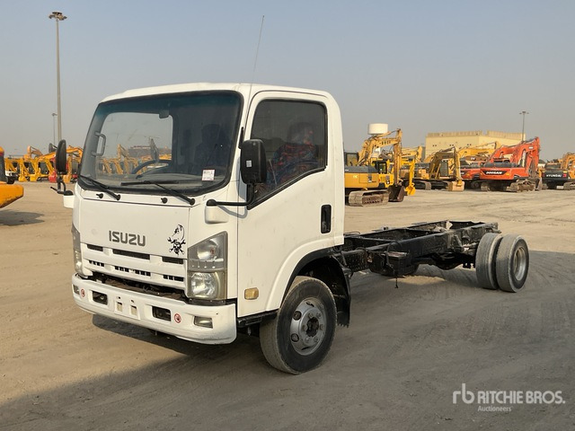 2019 Isuzu NPR 4x2 Cab and Chassis - Châssis cabine: photos 2 2019 Isuzu NPR 4x2 Cab and Chassis - Châssis cabine: photos 2