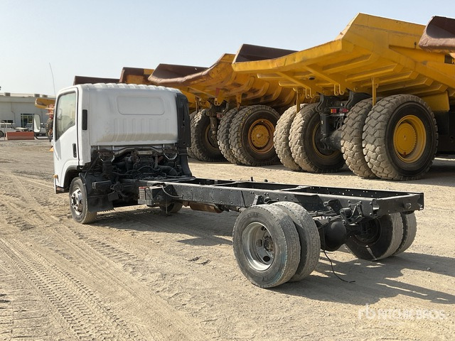 2019 Isuzu NPR 4x2 Cab and Chassis - Châssis cabine: photos 3 2019 Isuzu NPR 4x2 Cab and Chassis - Châssis cabine: photos 3