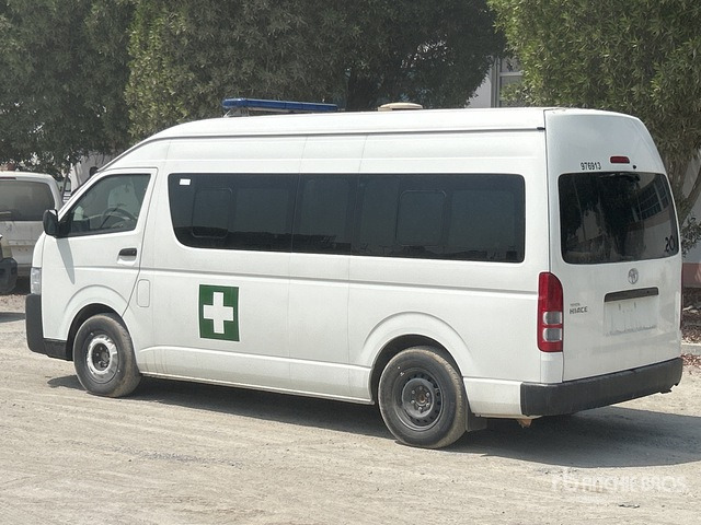 2022 Toyota Hiace High Roof 4x2 Ambulance - Ambulance: photos 3 2022 Toyota Hiace High Roof 4x2 Ambulance - Ambulance: photos 3