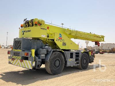 TADANO TR300E 30 ton 4x4x4 - Grue automotrice lente: photos 3 TADANO TR300E 30 ton 4x4x4 - Grue automotrice lente: photos 3