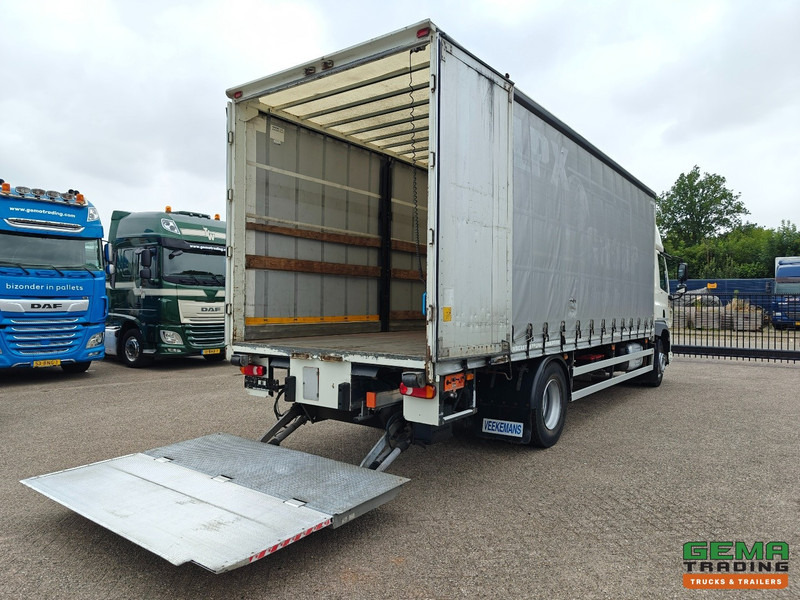 DAF CF 310 4x2 SpaceCab Euro6 - Schuifzeilenbak 7.7M + Laadklep 1500KG - 10/2025 APK - Camion à rideaux coulissants: photos 2 DAF CF 310 4x2 SpaceCab Euro6 - Schuifzeilenbak 7.7M + Laadklep 1500KG - 10/2025 APK - Camion à rideaux coulissants: photos 2